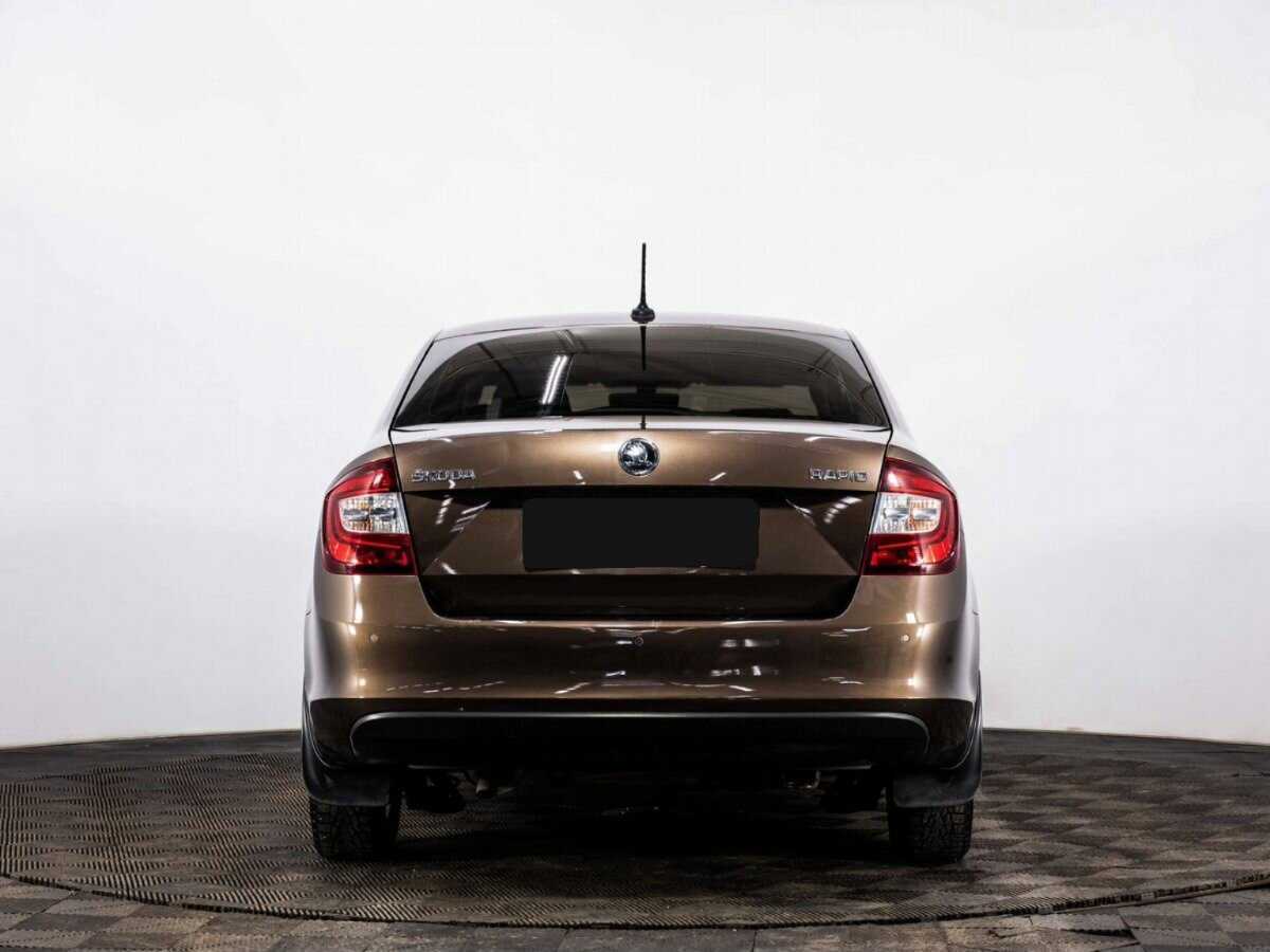 Купить Skoda Rapid с пробегом. Фото: #4