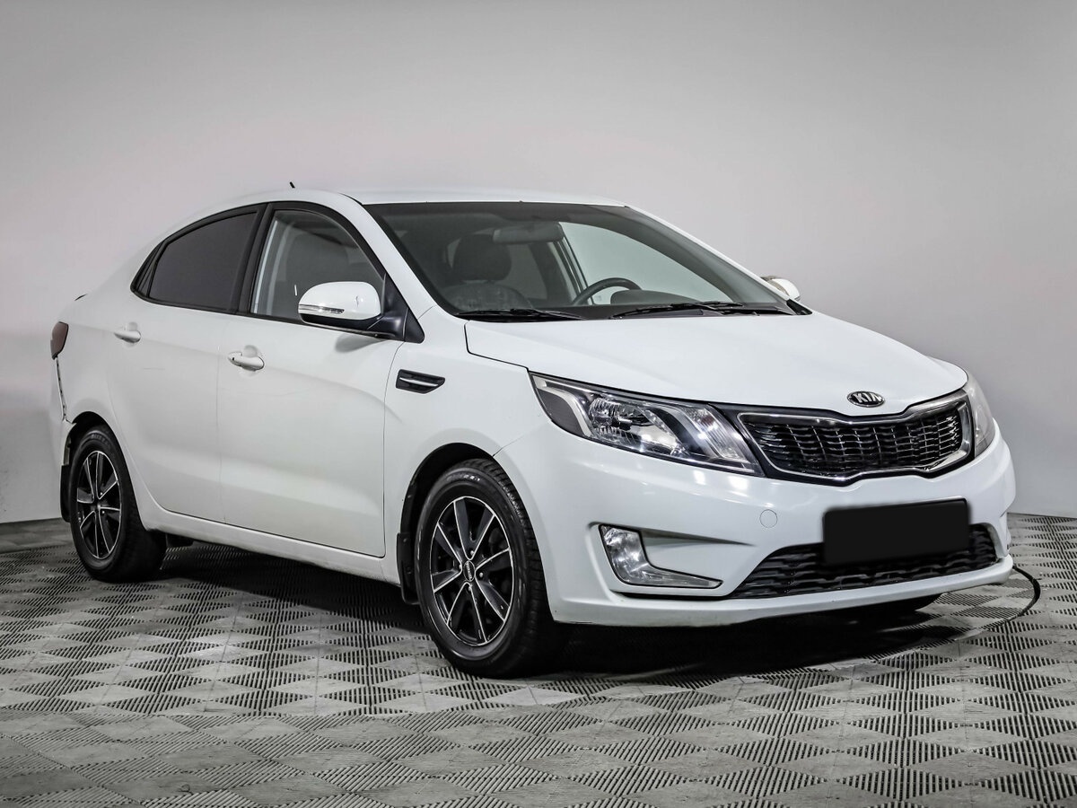 Купить Kia Rio с пробегом. Фото: #2