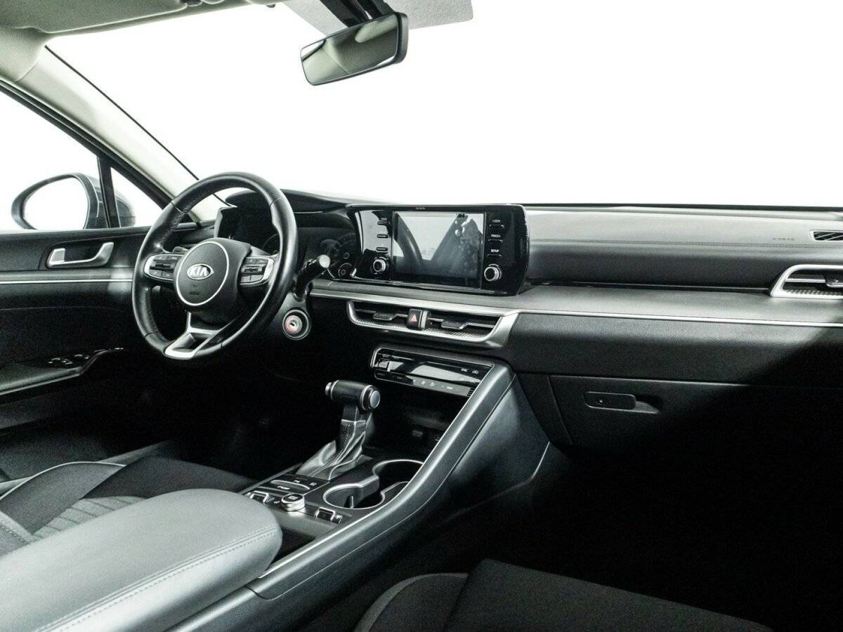 Купить Kia K5 с пробегом. Фото: #9