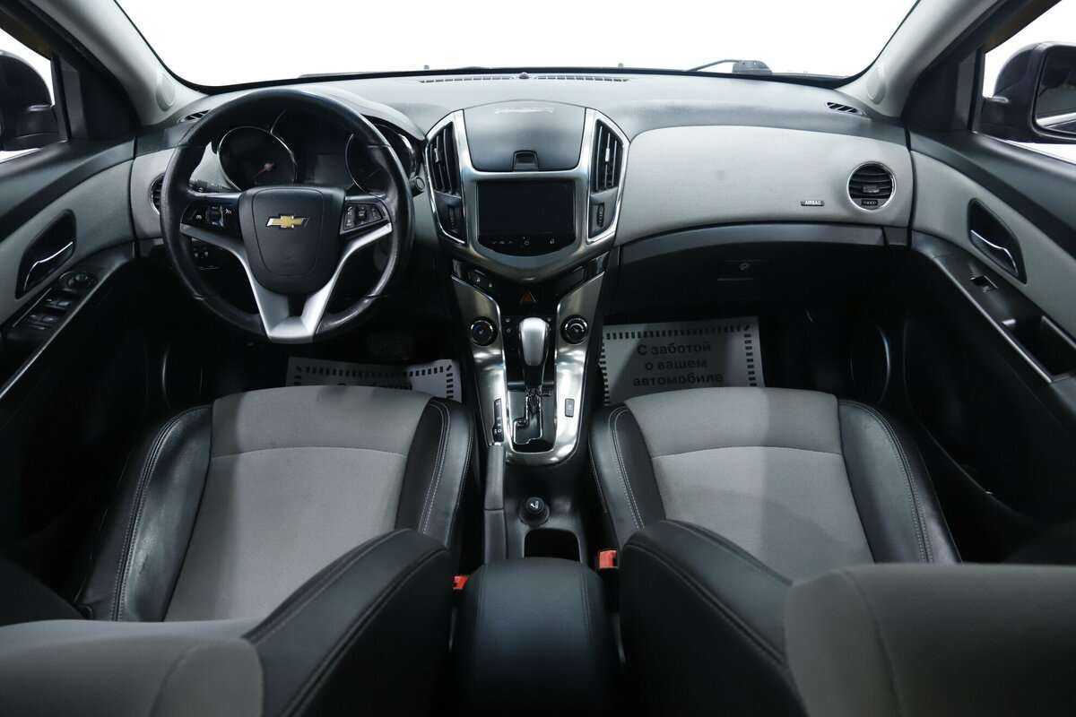 Купить Chevrolet Cruze с пробегом. Фото: #8