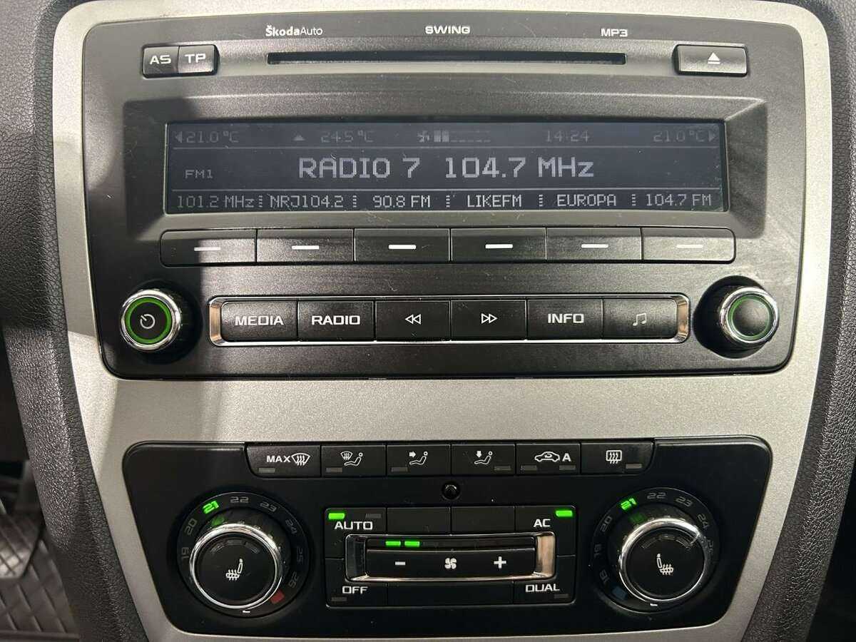 Купить Skoda Octavia с пробегом. Фото: #11