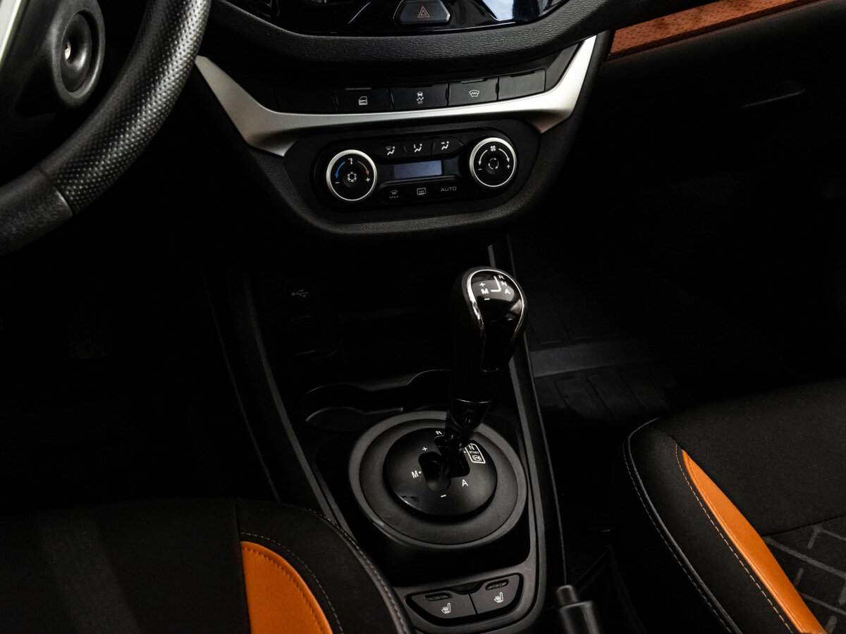 Купить Lada (ВАЗ) Vesta с пробегом. Фото: #12