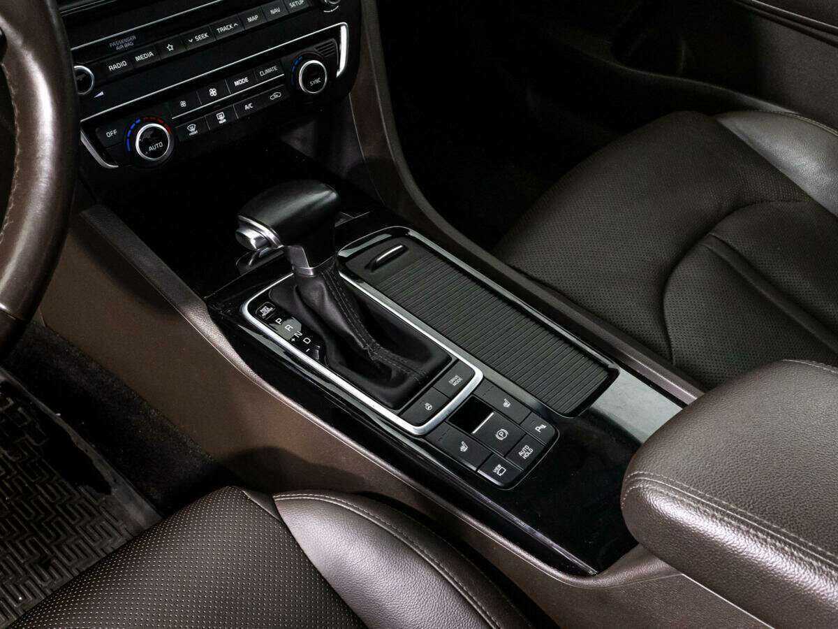 Купить Kia Optima с пробегом. Фото: #18