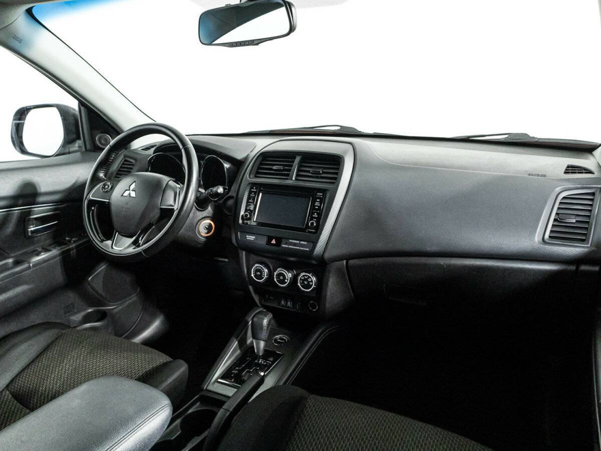 Купить Mitsubishi ASX с пробегом. Фото: #8