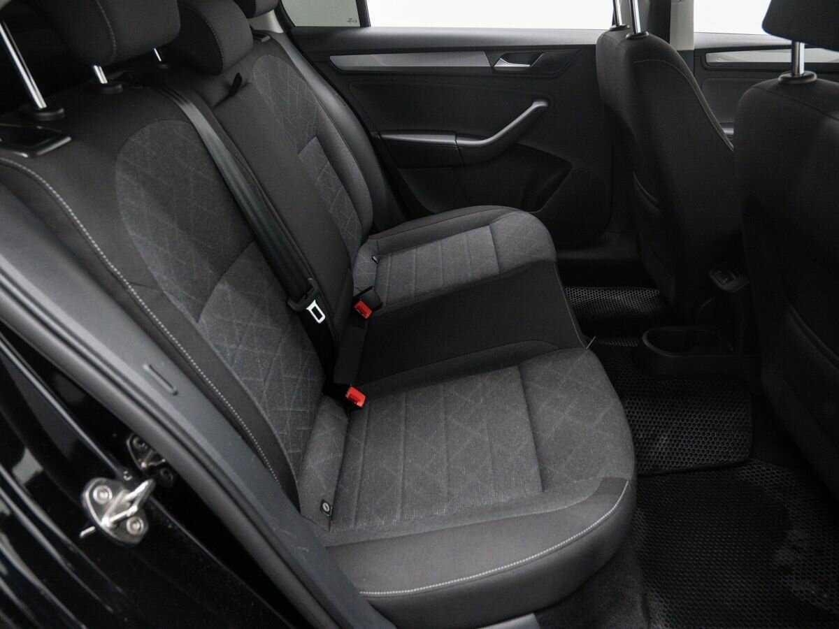 Купить Volkswagen Polo с пробегом. Фото: #9