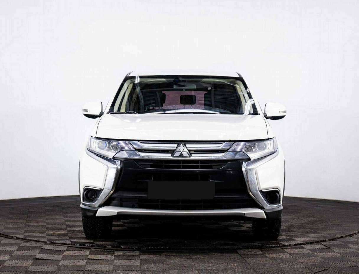Купить Mitsubishi Outlander с пробегом. Фото: #1