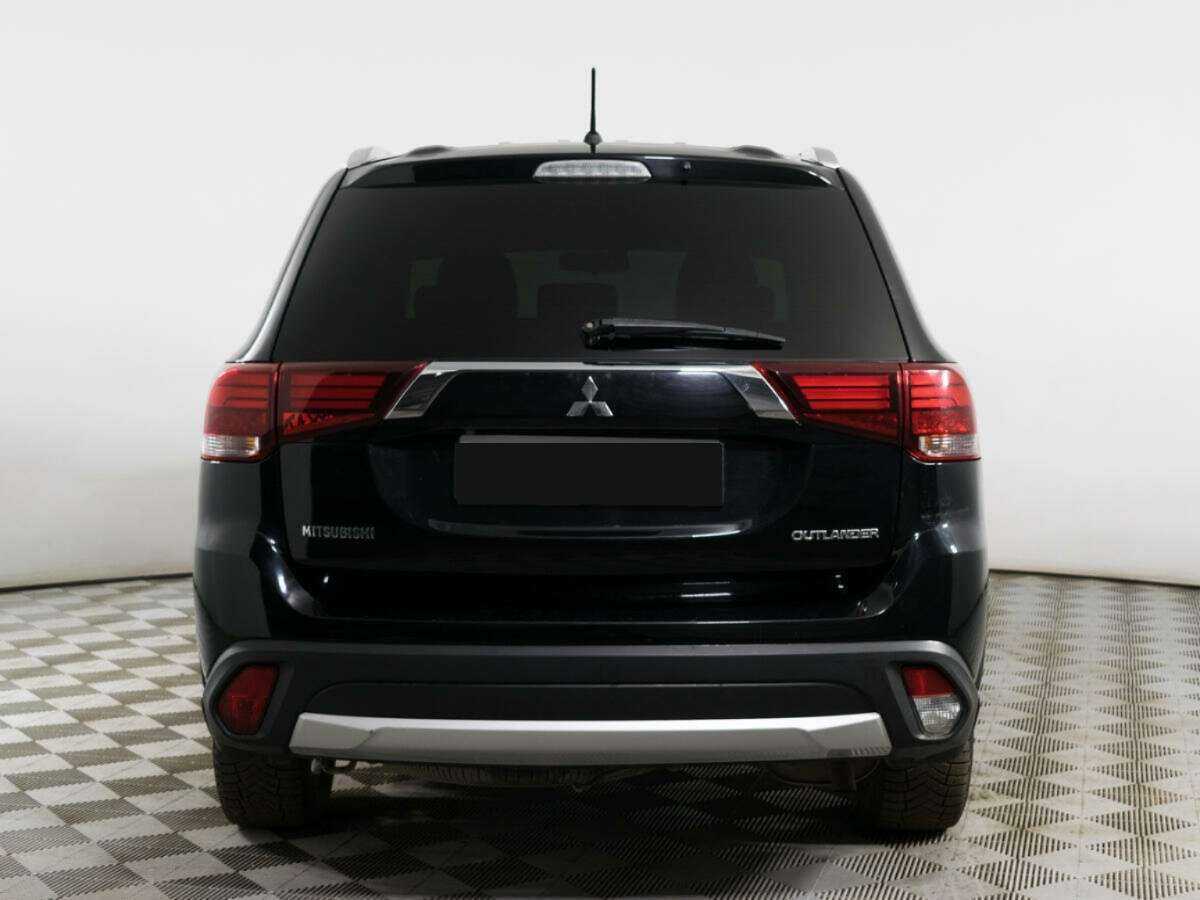 Купить Mitsubishi Outlander с пробегом. Фото: #4