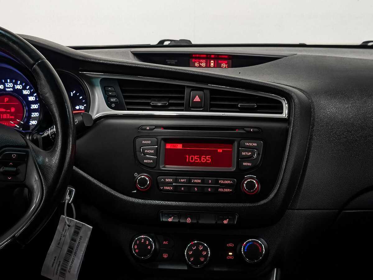 Купить Kia Ceed с пробегом. Фото: #16
