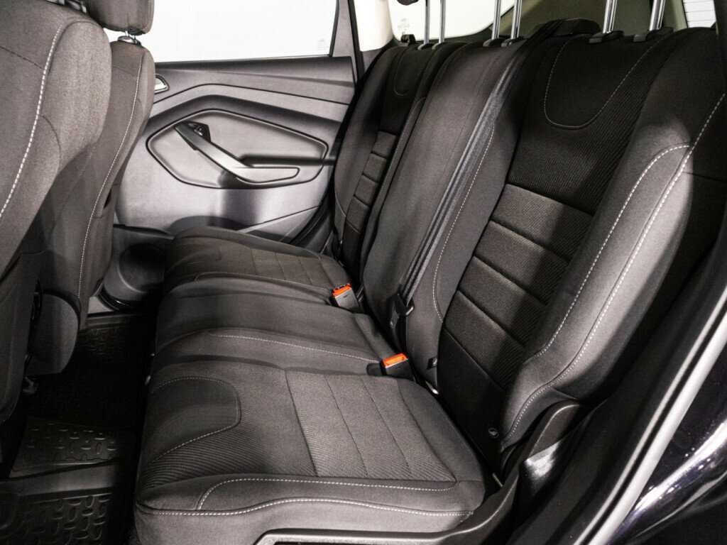 Купить Ford Kuga с пробегом. Фото: #9