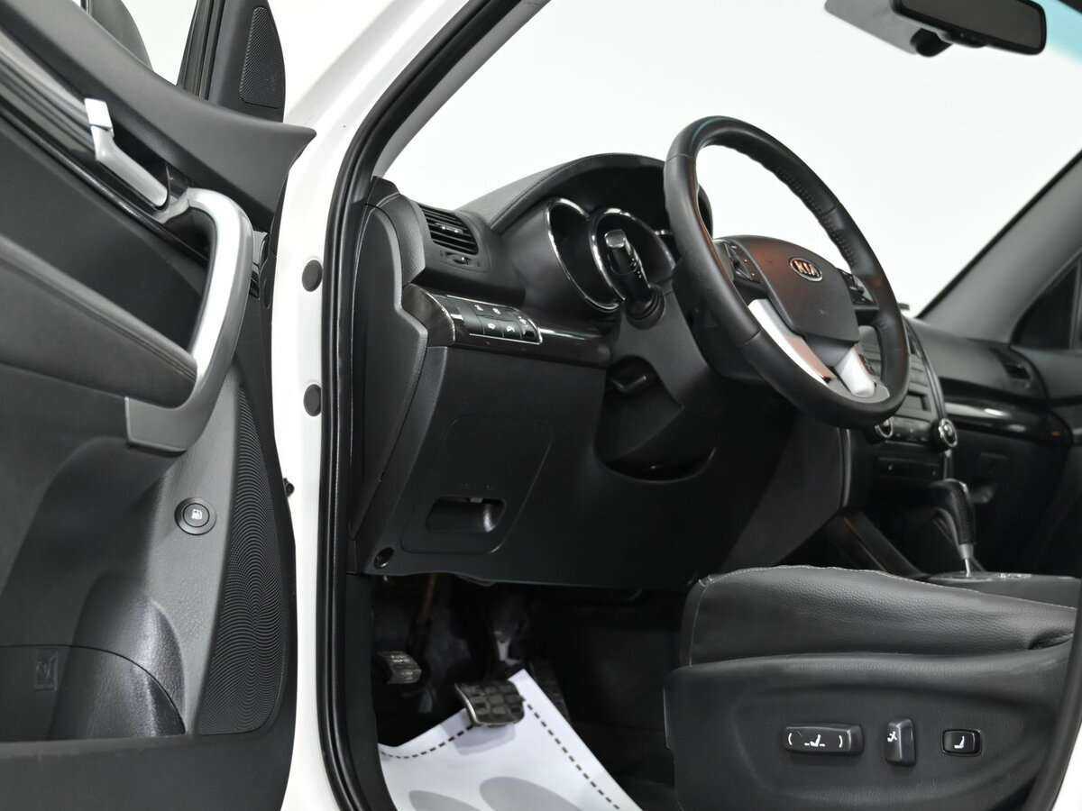 Купить Kia Sorento с пробегом. Фото: #9