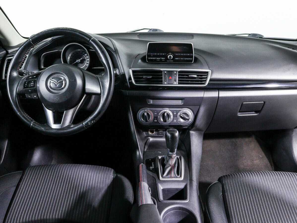 Купить Mazda 3 с пробегом. Фото: #9