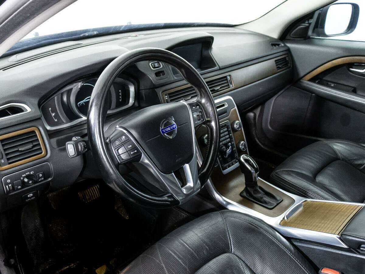 Купить Volvo XC70 с пробегом. Фото: #10