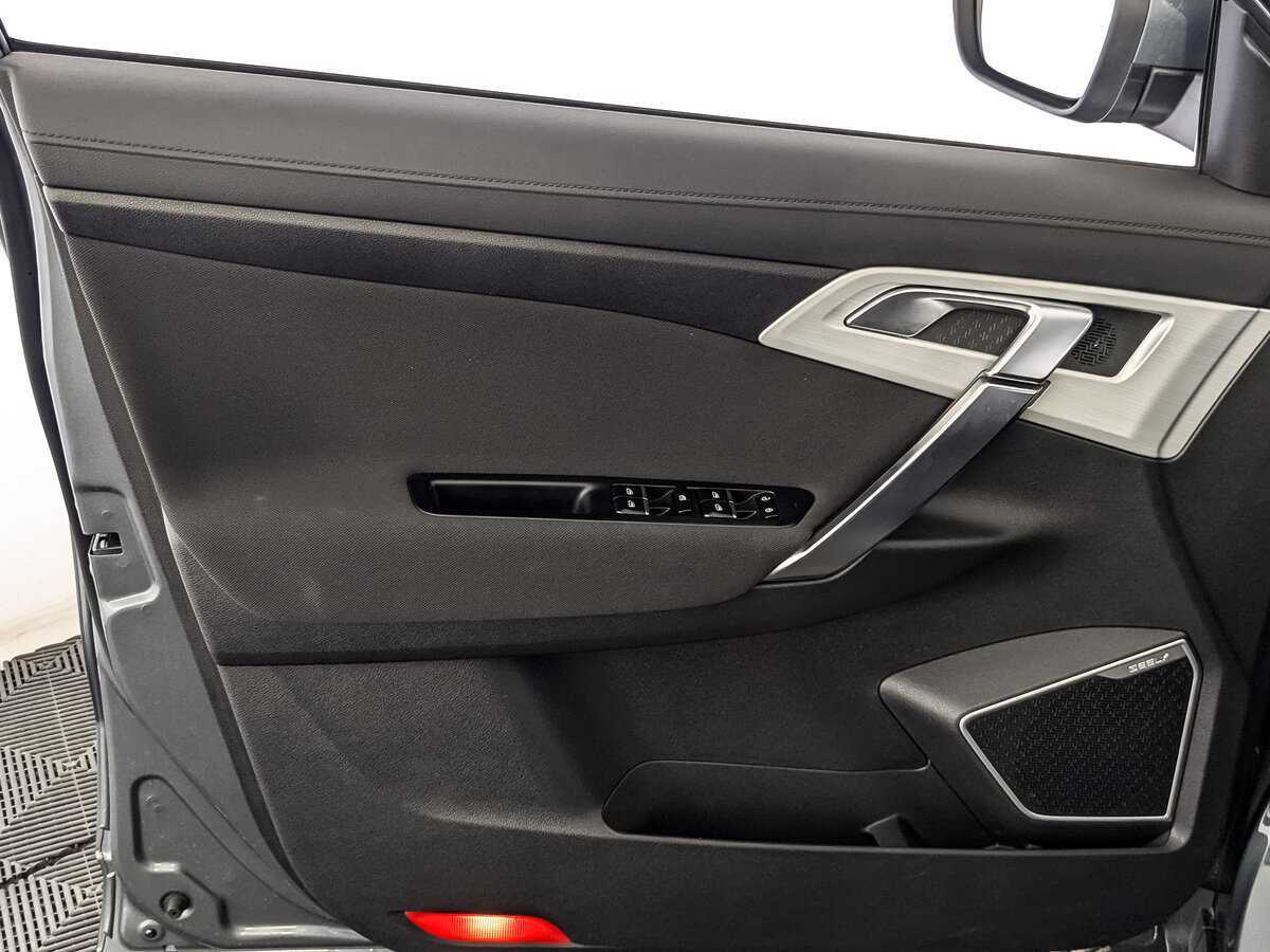 Купить Geely Atlas с пробегом. Фото: #18