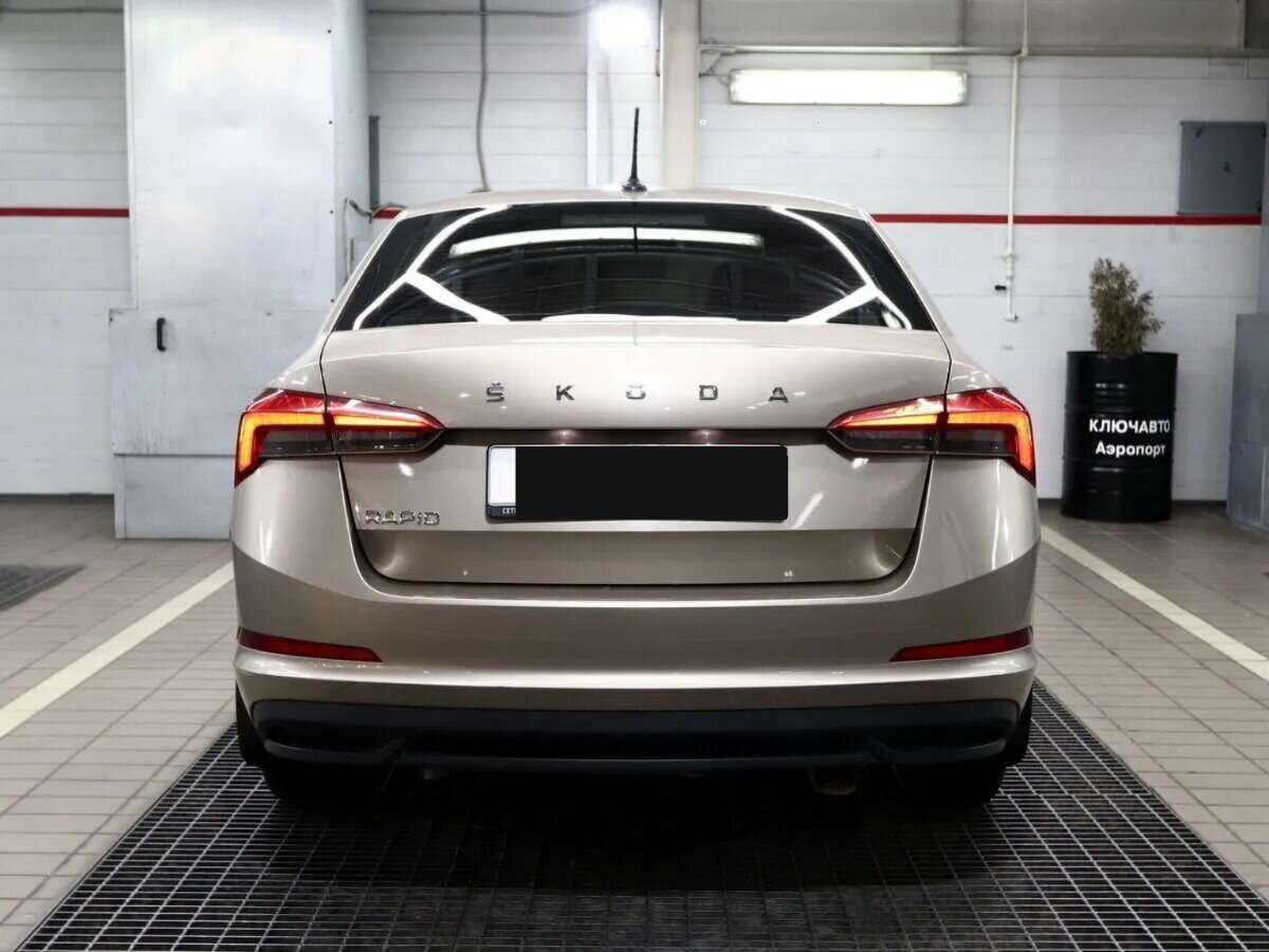 Купить Skoda Rapid с пробегом. Фото: #3