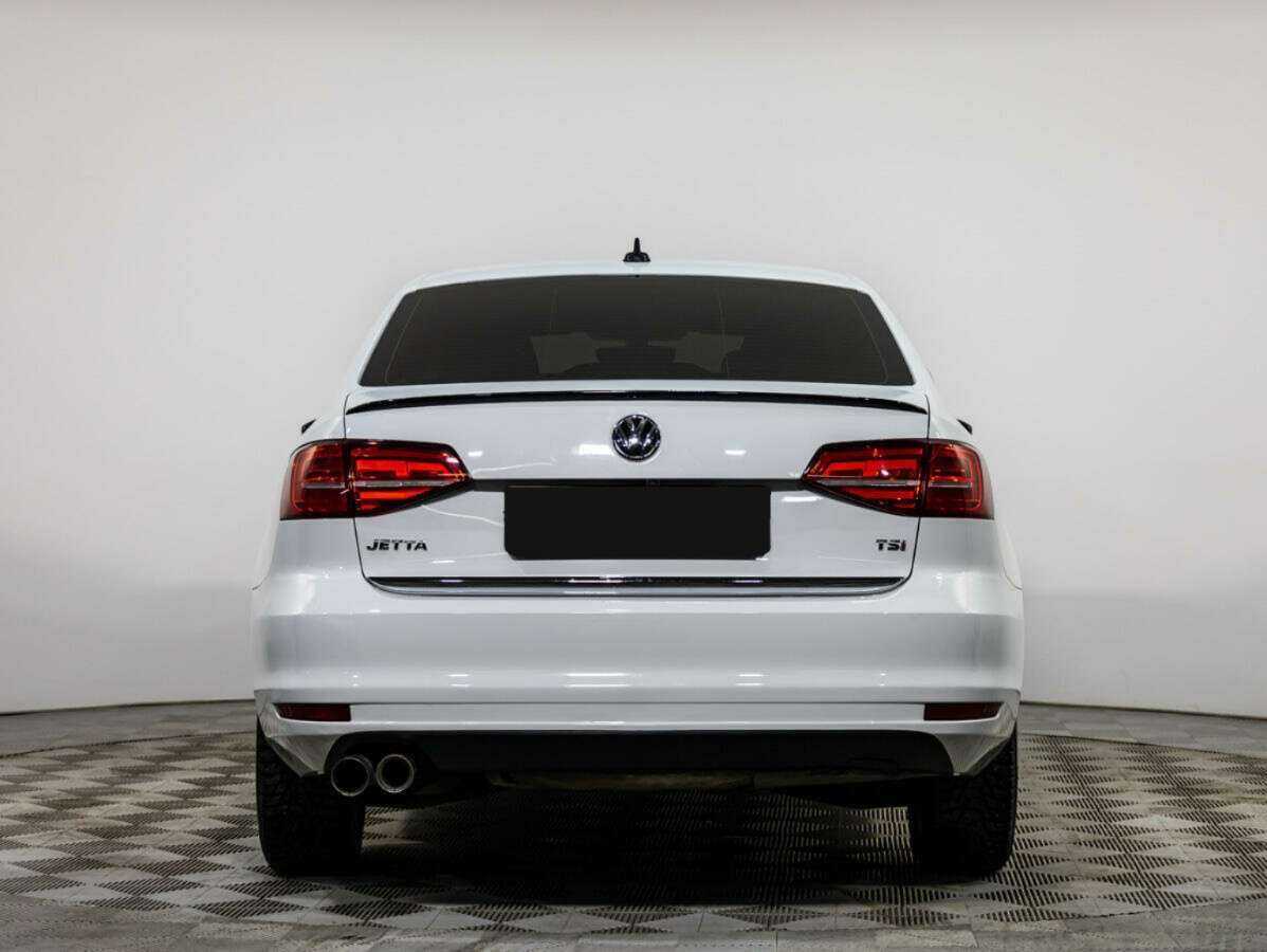 Купить Volkswagen Jetta с пробегом. Фото: #4