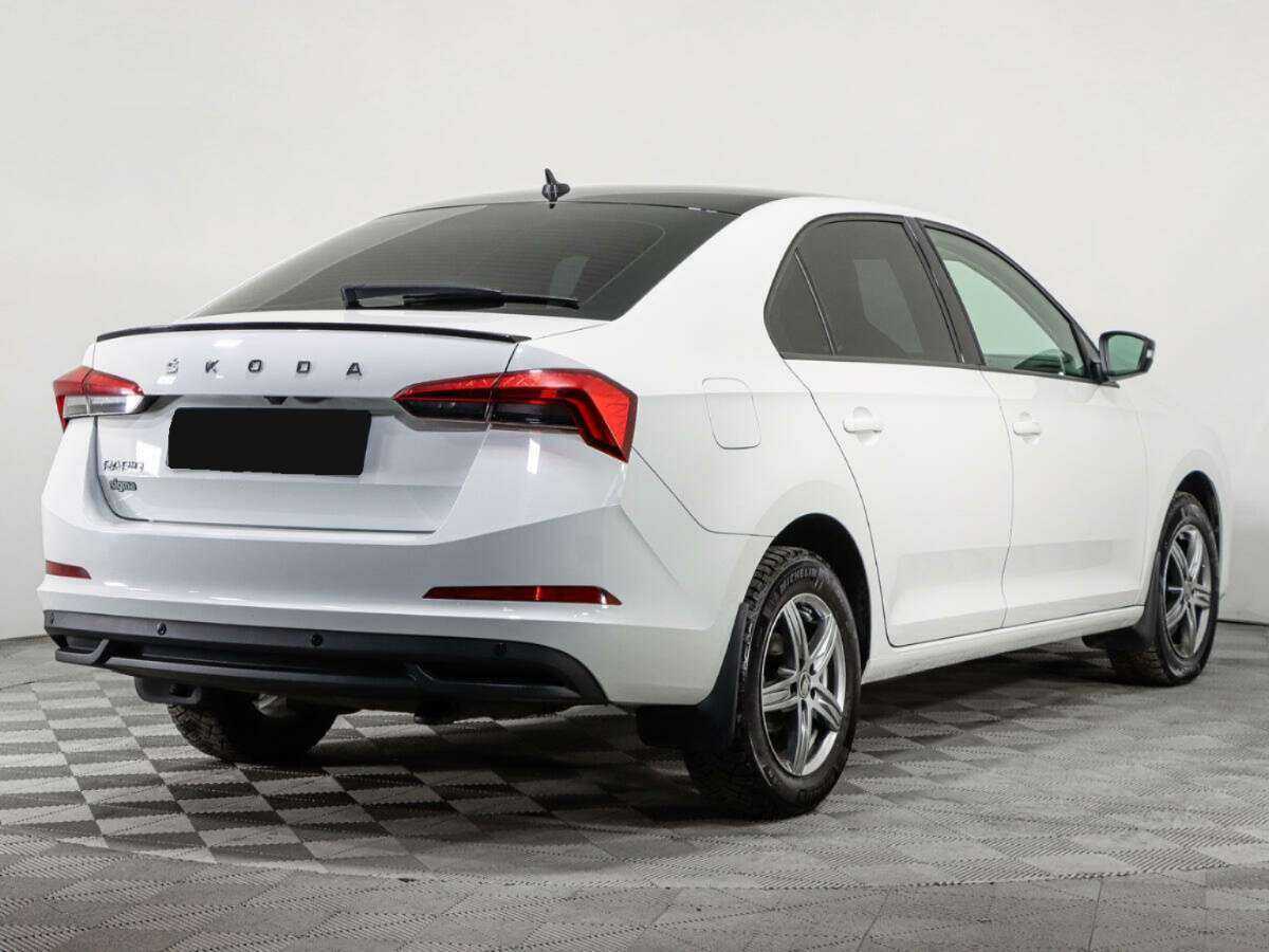 Купить Skoda Rapid с пробегом. Фото: #4