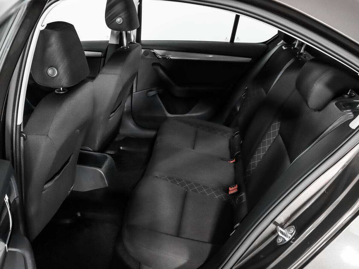 Купить Skoda Octavia с пробегом. Фото: #9