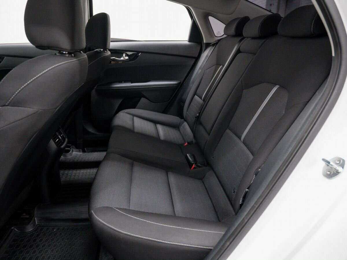 Купить Kia Cerato с пробегом. Фото: #11