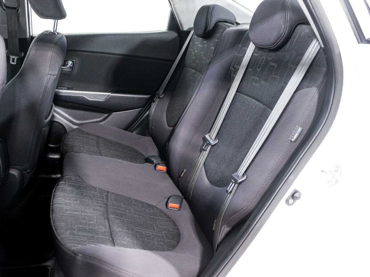 Купить Kia Rio с пробегом. Фото: #9