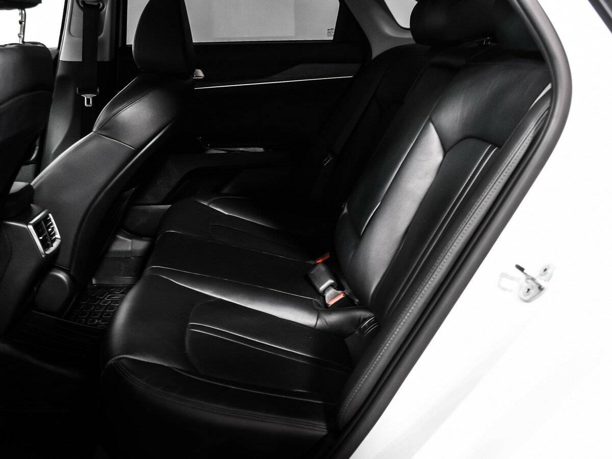 Купить Kia K5 с пробегом. Фото: #12