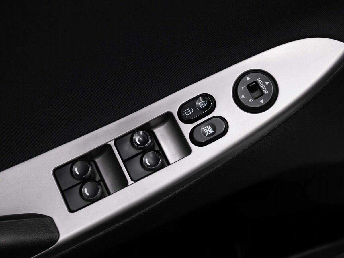 Купить Hyundai Solaris с пробегом. Фото: #15