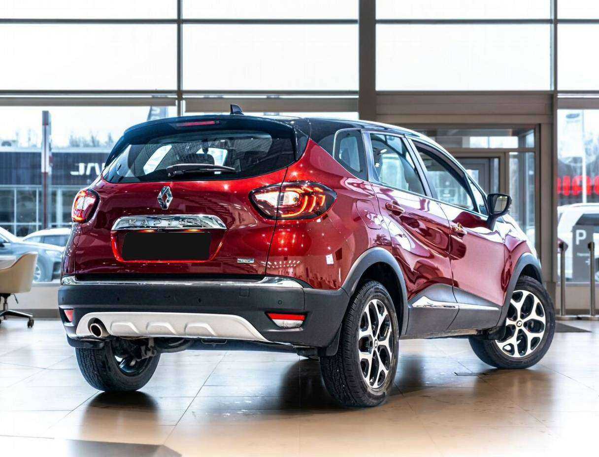 Купить Renault Kaptur с пробегом. Фото: #2