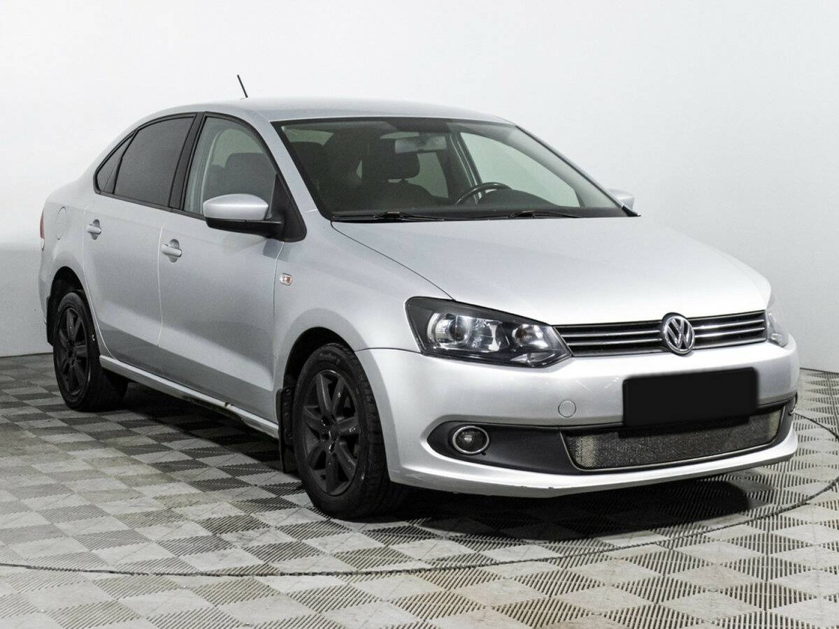 Купить Volkswagen Polo с пробегом. Фото: #2