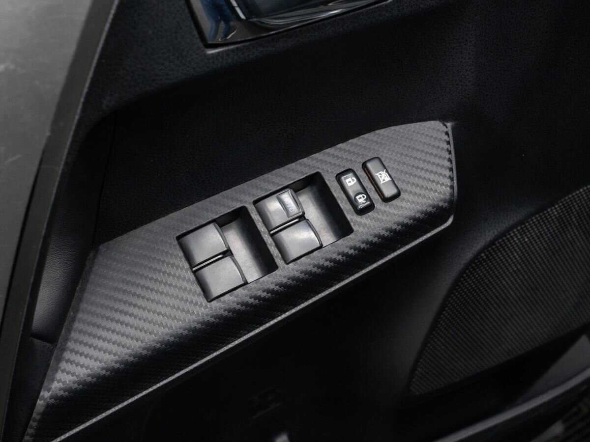 Купить Toyota RAV4 с пробегом. Фото: #14
