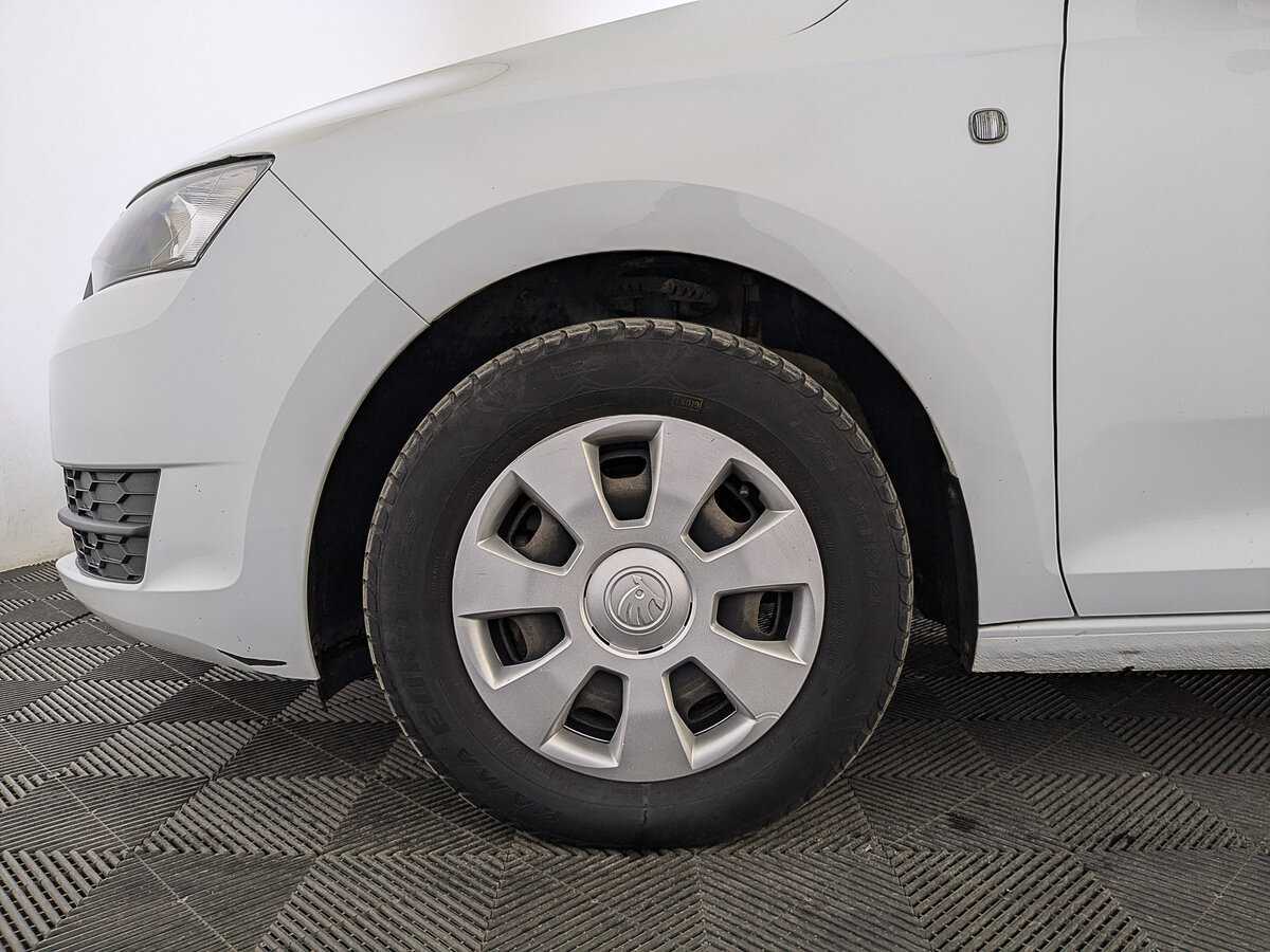 Купить Skoda Rapid с пробегом. Фото: #11