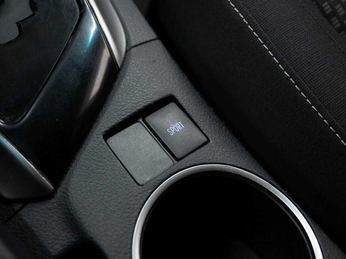 Купить Toyota Corolla с пробегом. Фото: #23