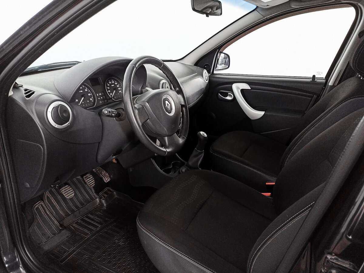 Купить Renault Sandero с пробегом. Фото: #11