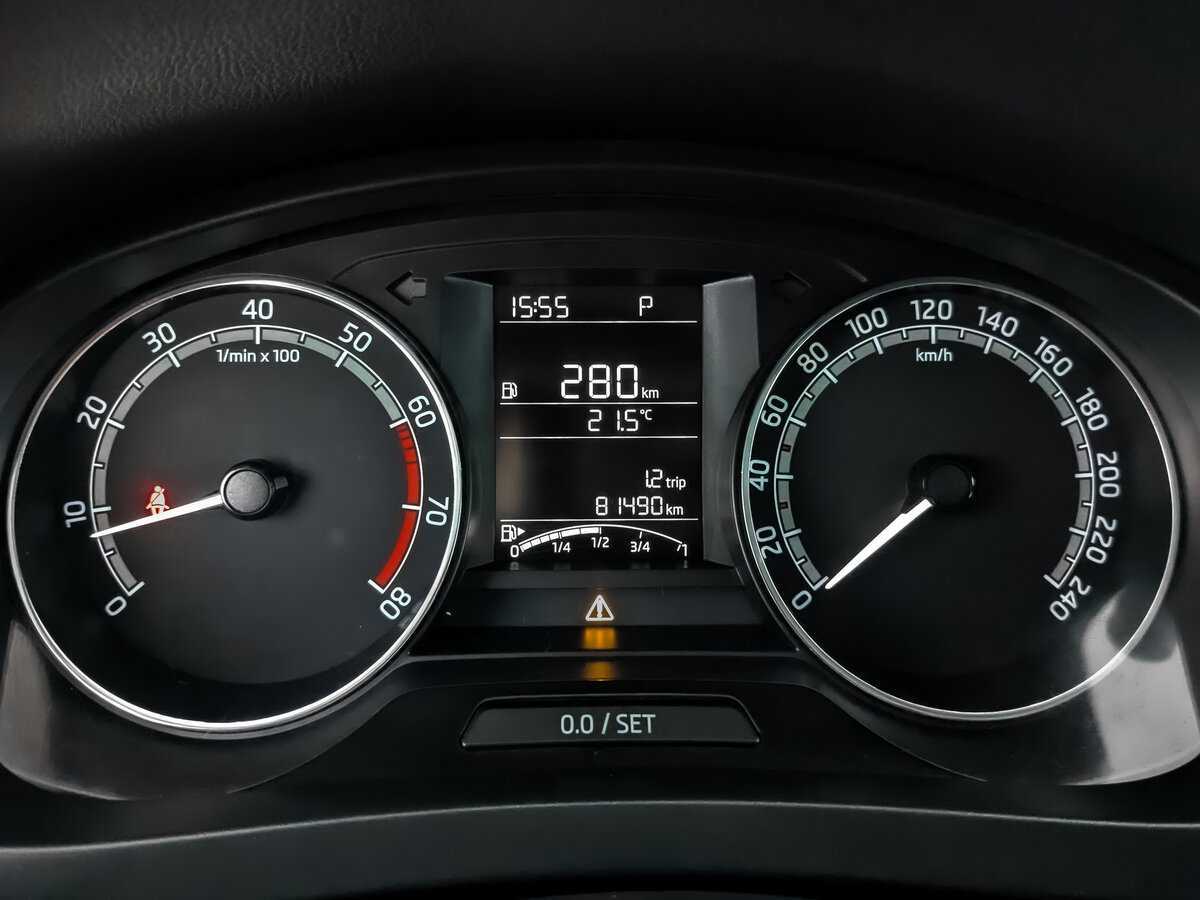 Купить Skoda Rapid с пробегом. Фото: #14