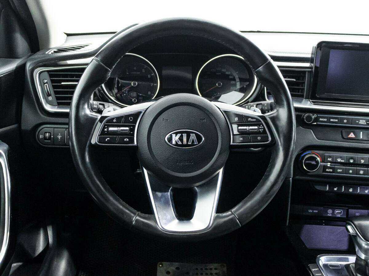 Купить Kia Ceed с пробегом. Фото: #21