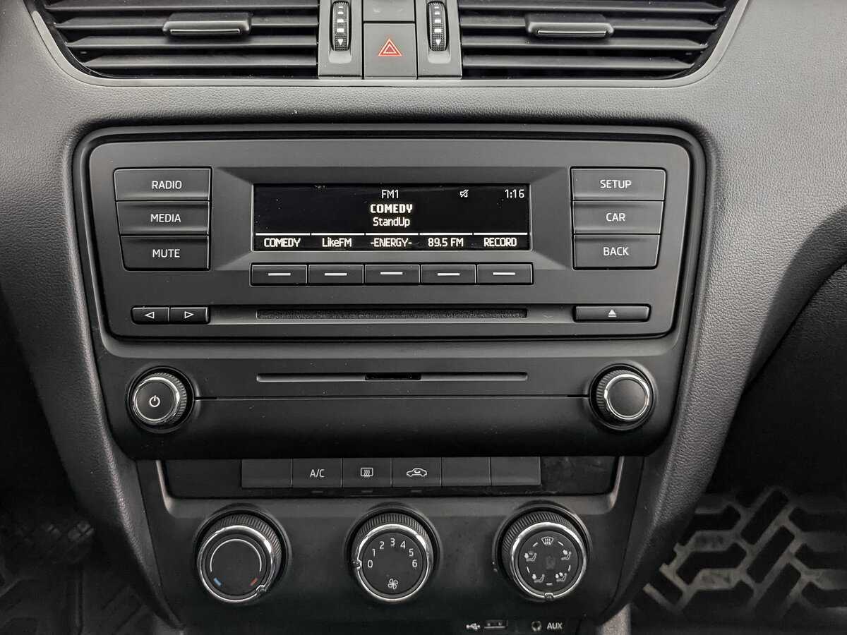 Купить Skoda Octavia с пробегом. Фото: #15