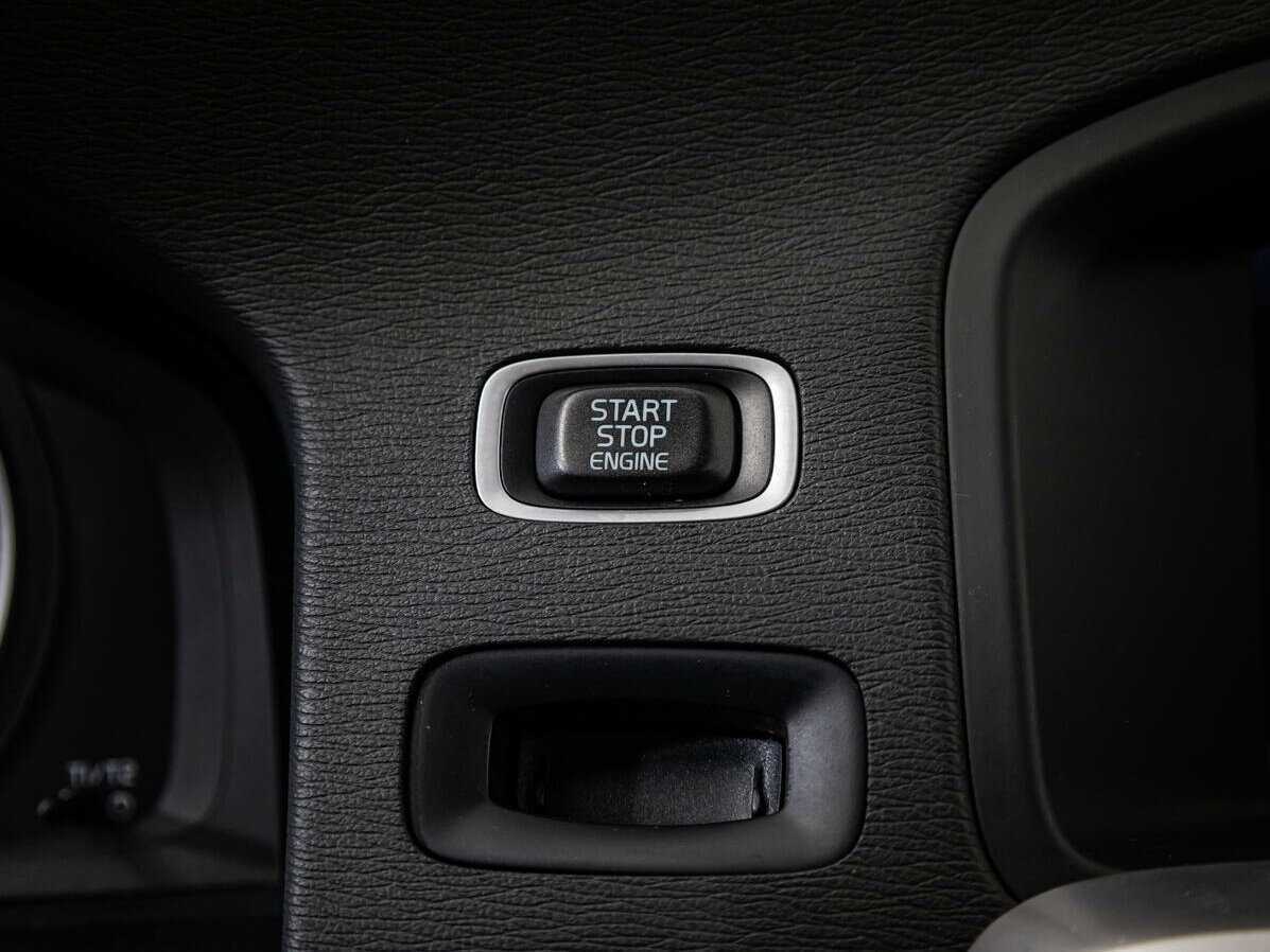 Купить Volvo V60 с пробегом. Фото: #15