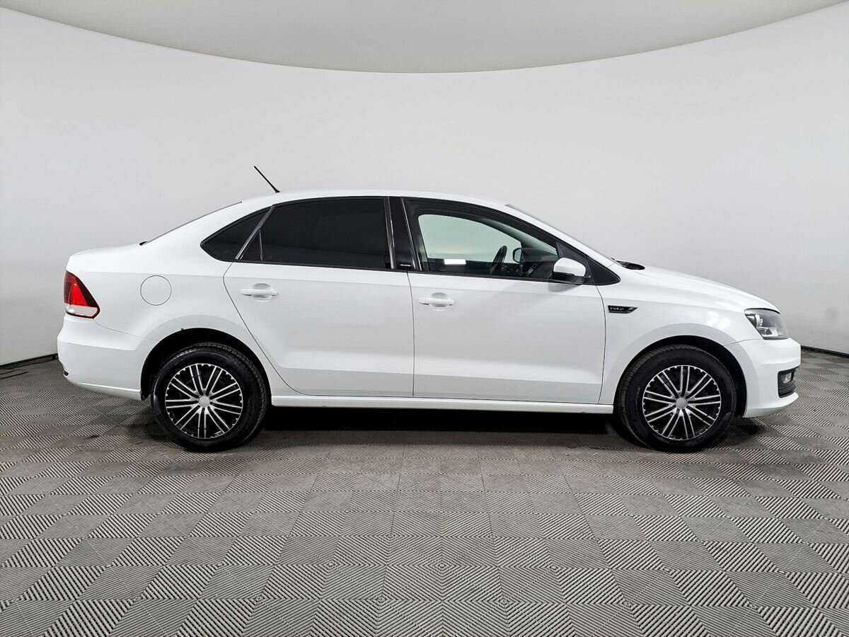 Купить Volkswagen Polo с пробегом. Фото: #3