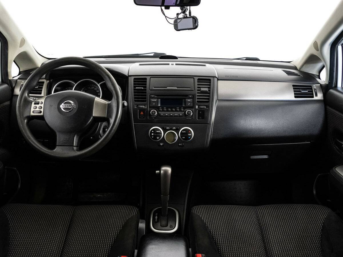 Купить Nissan Tiida с пробегом. Фото: #7