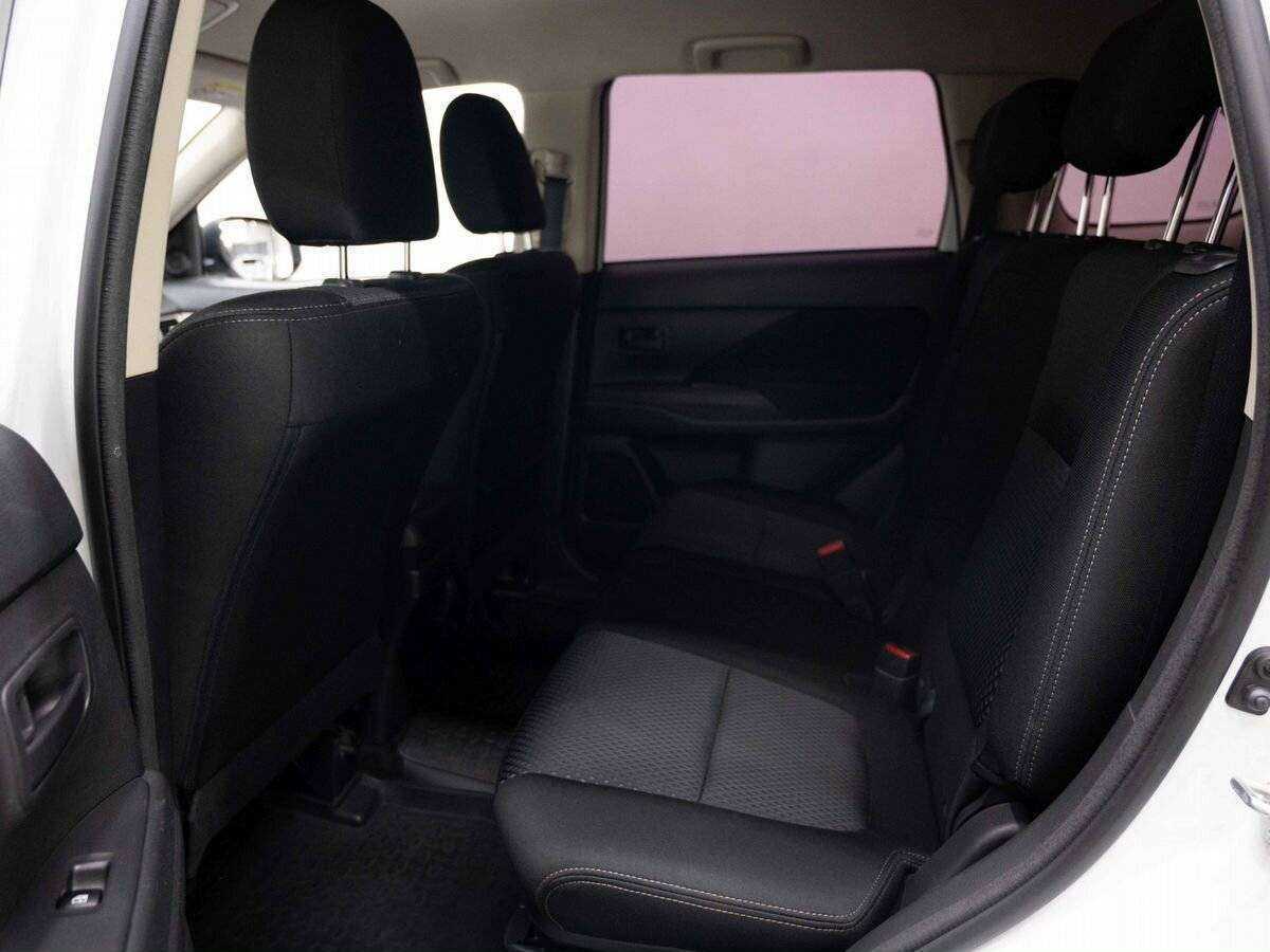 Купить Mitsubishi Outlander с пробегом. Фото: #8