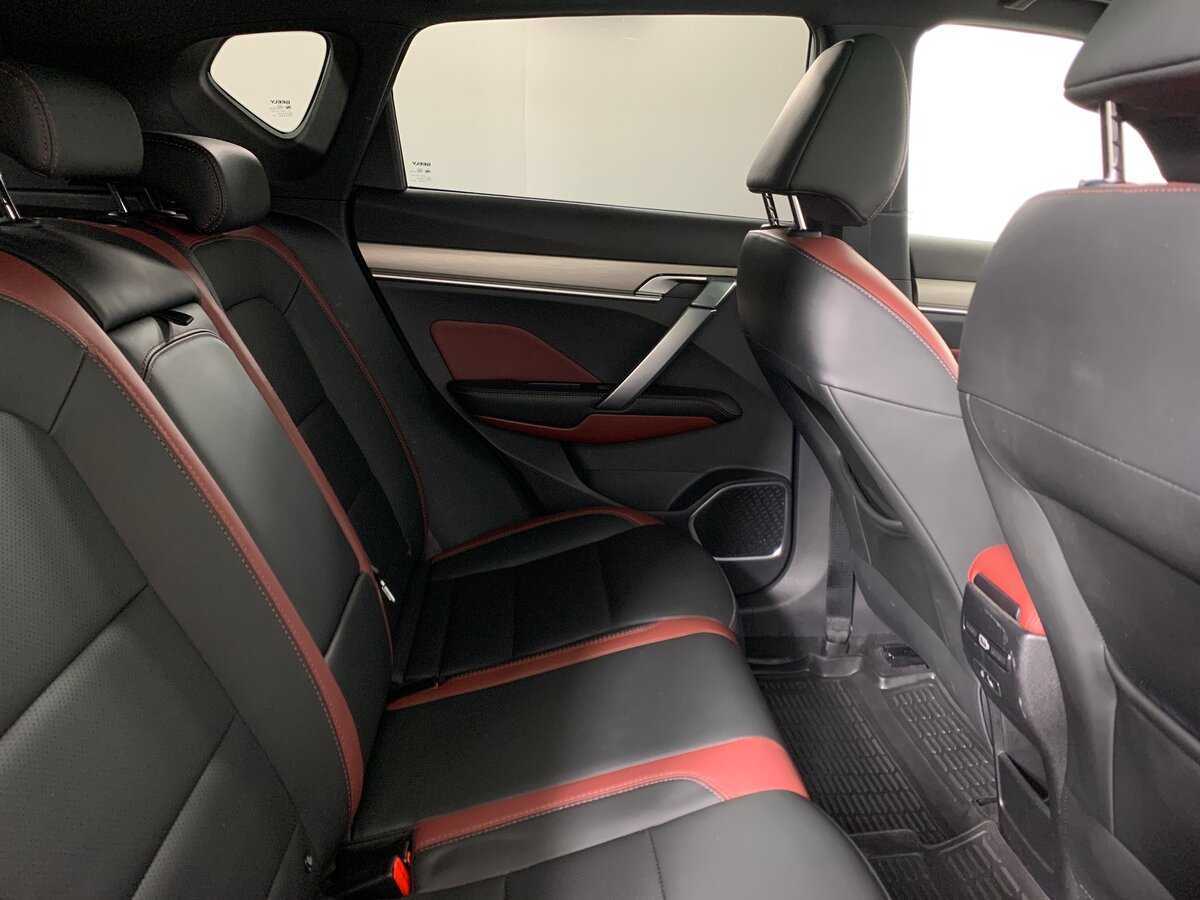 Купить Geely Coolray с пробегом. Фото: #17