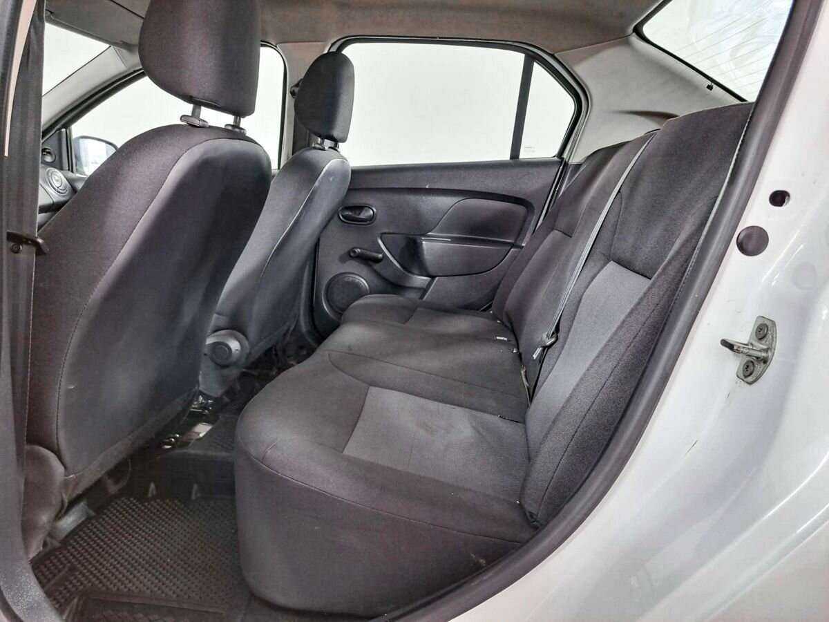 Купить Renault Logan с пробегом. Фото: #11