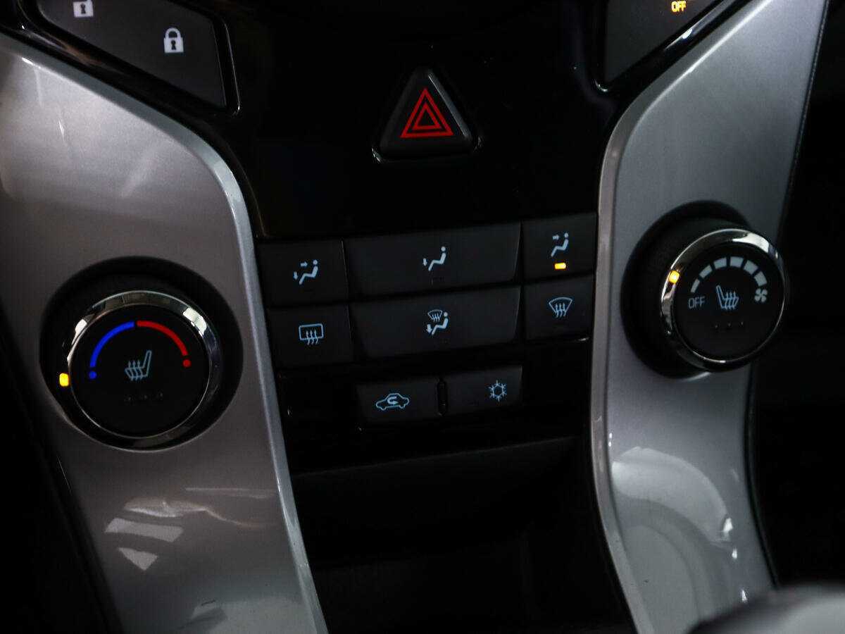 Купить Chevrolet Cruze с пробегом. Фото: #14