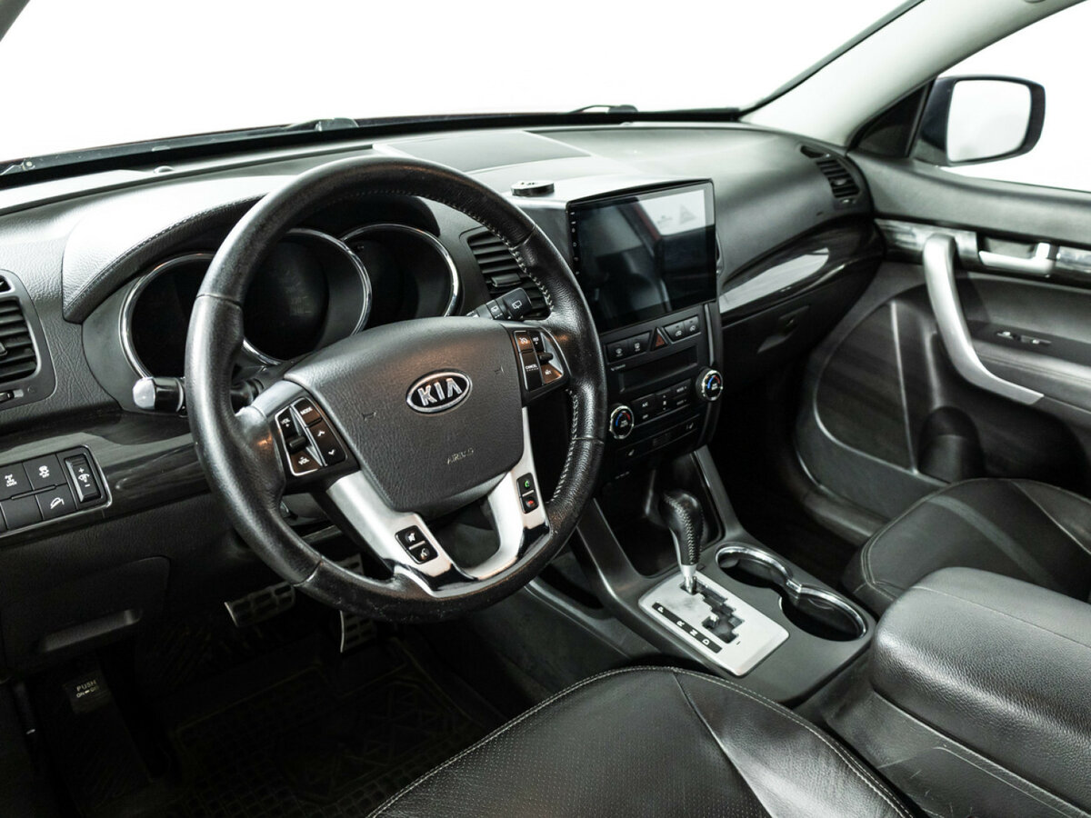 Купить Kia Sorento с пробегом. Фото: #10
