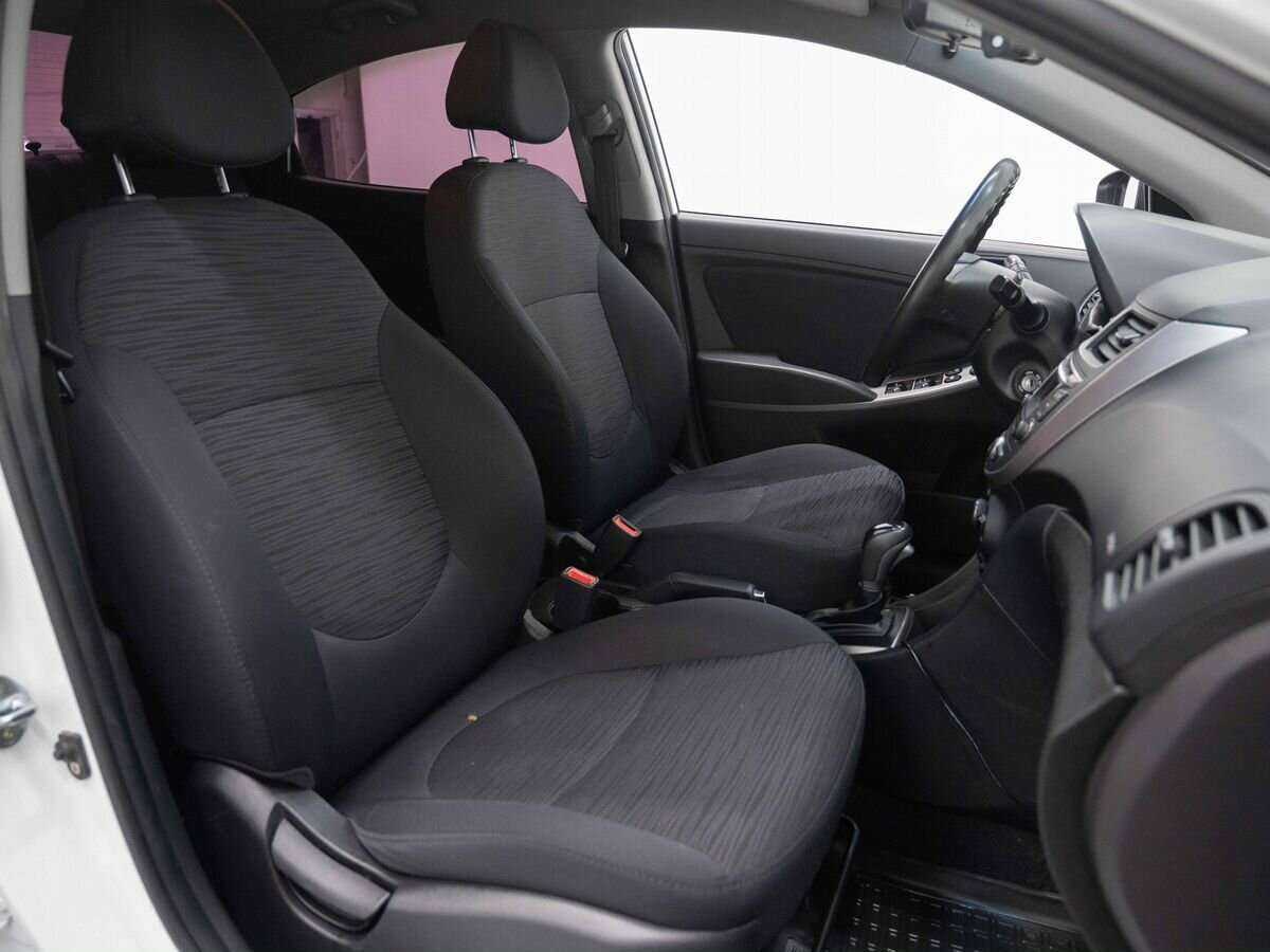 Купить Hyundai Solaris с пробегом. Фото: #12