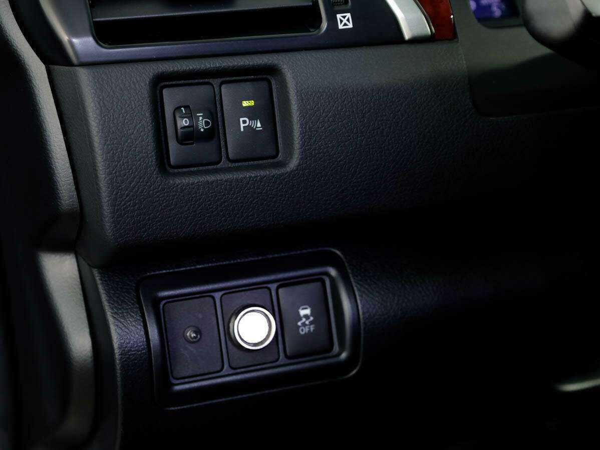 Купить Toyota Camry с пробегом. Фото: #21