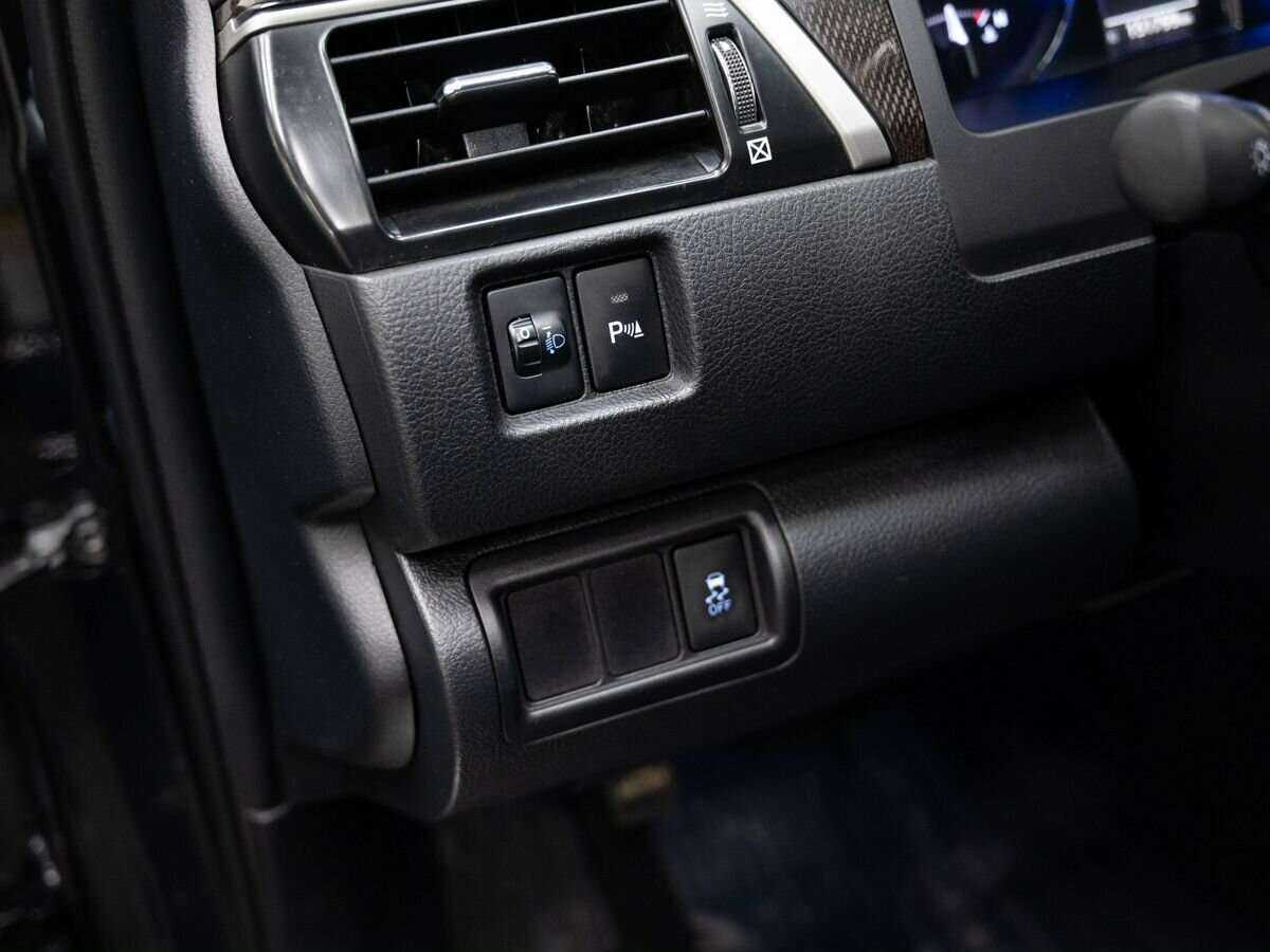 Купить Toyota Camry с пробегом. Фото: #16