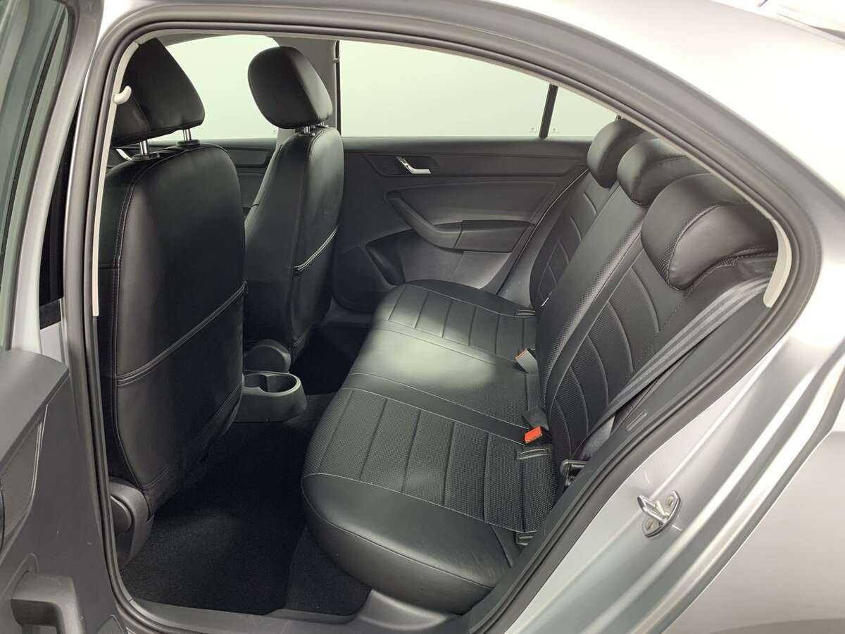 Купить Skoda Rapid с пробегом. Фото: #7