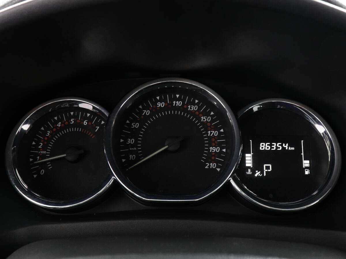 Купить Renault Sandero с пробегом. Фото: #10