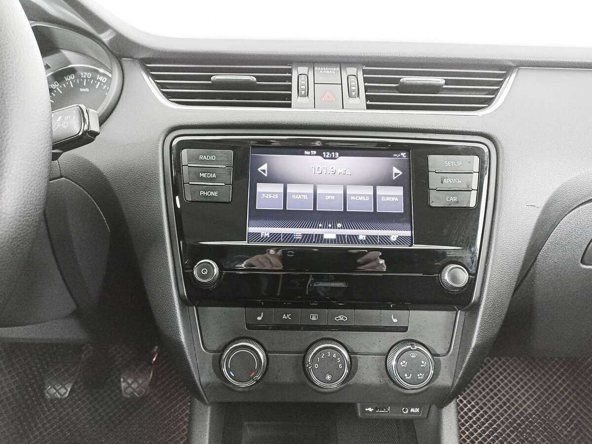 Купить Skoda Octavia с пробегом. Фото: #10