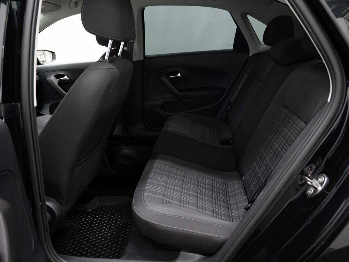 Купить Volkswagen Polo с пробегом. Фото: #8