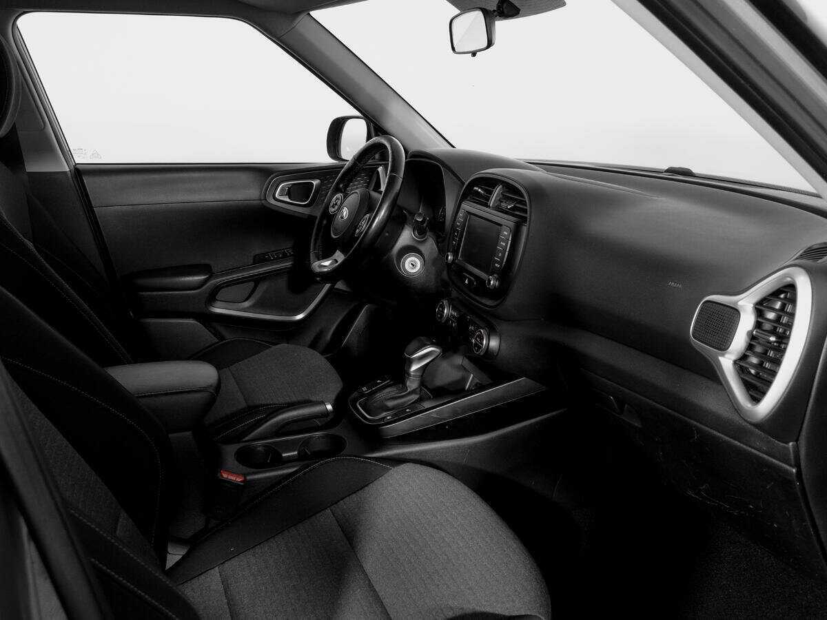 Купить Kia Soul с пробегом. Фото: #8
